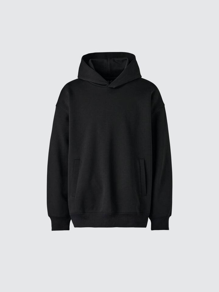 2026ユニクロ黒スウェットオーバーサイズプルパーカ