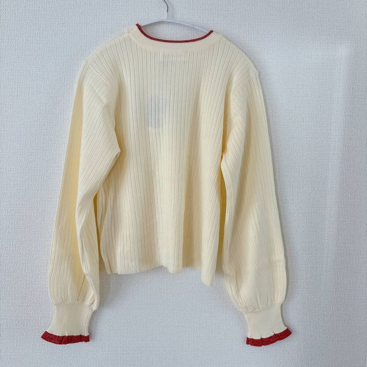 BONLECILL至福のカヌレニット 背面