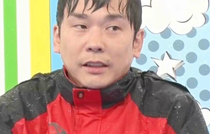 【写真・画像】「水はダメ」薄毛に悩むかまいたち濱家、検証企画で隠しきれない頭皮が露わに「かき上げはNG」 1枚目