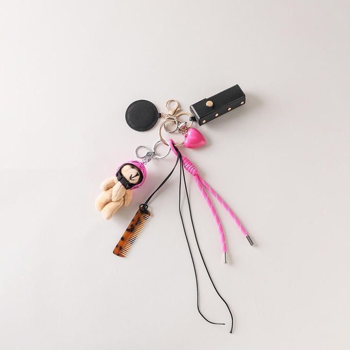 画像: チャーム￥5,500 出典：イエナ アンファン