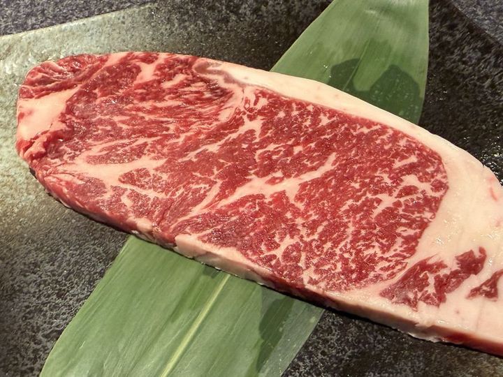 焼肉の虎 氷室熟成サーロインステーキ