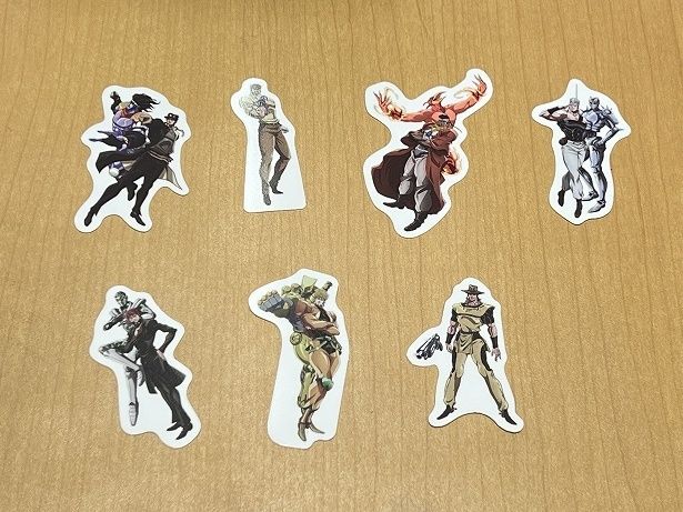 コラボ限定ピックは全9種で、ランダムで1枚提供される