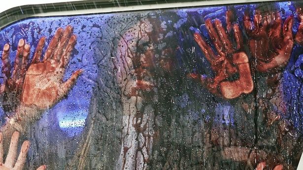 直近作は劇場公開が見送られ、Netflix配信に…(画像は『悪魔のいけにえ レザーフェイス・リターンズ』より) [c]Everett Collection/AFLO