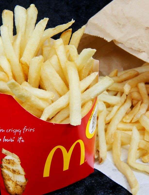 日本マクドナルド公式Xが19日までに更新され、7人組ガールズグループHANAのMAHINAさんの写真とともに、「心配なので 顔パス作っておきました」と投稿されました。