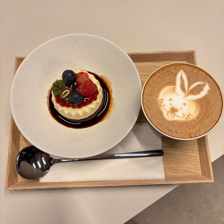 Vannelli Coffee（バンネリコーヒー） ティラミス、カプチーノ