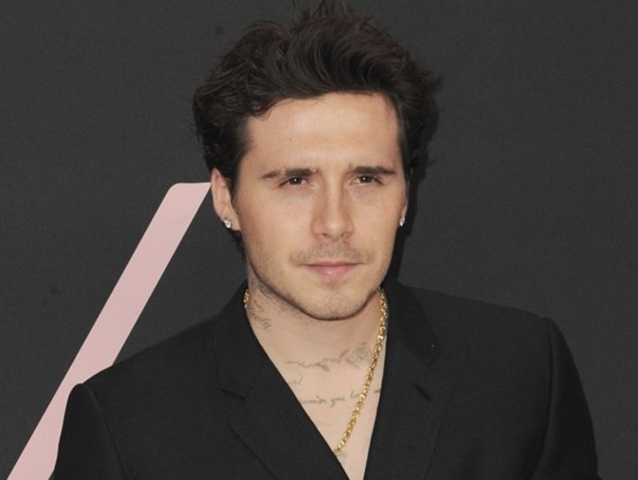 ブルックリン・ベッカム、確執の父に捧げたタトゥーをカバー （C）AFLO width=