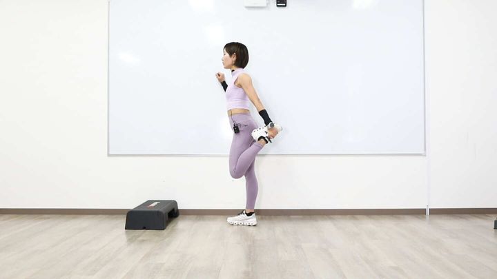 太ももストレッチ