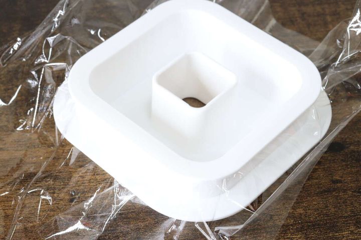 ダイソーのラップパッカーのラップをへこませる