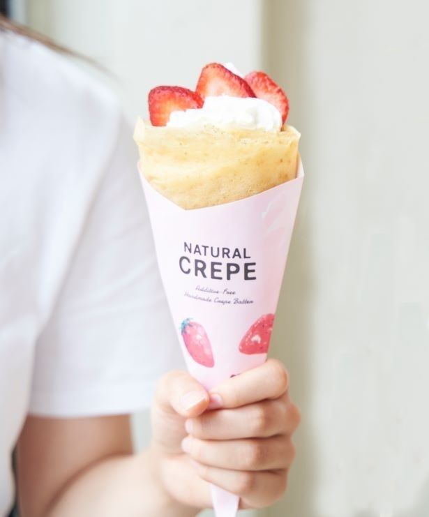 「MARK IS みなとみらい」の「NATURAL CREPE」で提供する「いちごカスタードホイップクリーム」
