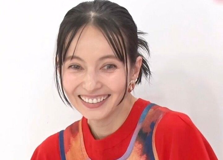 【写真・画像】ベッキー、衝撃のモテ経験告白「あるおじさまが気に入ってくれて」「マンションの最上階をプレゼントしたい」 1枚目