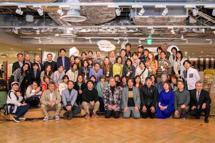 登壇者集合写真