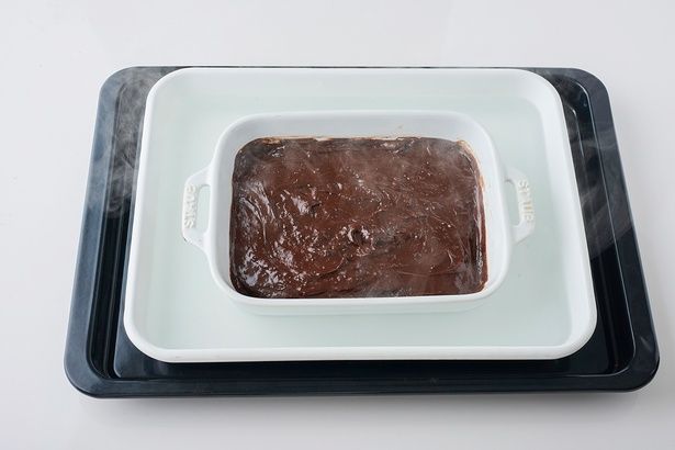 150℃に予熱したオーブンで15～20分蒸し焼きにする （C）青木ゆかり（♪♪maron♪♪）／KADOKAWA