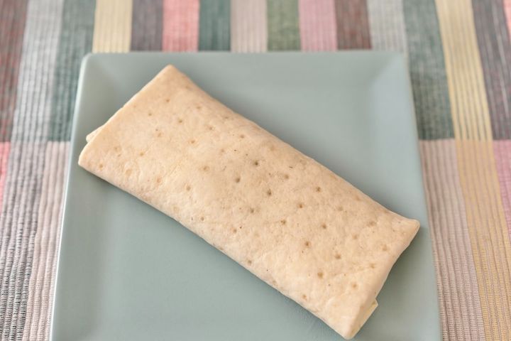 濃厚タレがシンプルな生地と好相性【ファミマ】のワンハンドグルメって？