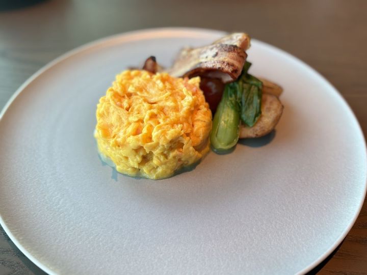 「ケージフリーエッグ（スクランブルエッグ）」