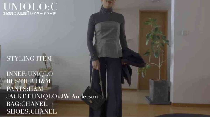 ユニクロ：Cの「極暖ヒートテックカシミヤブレンドタートルネックT」