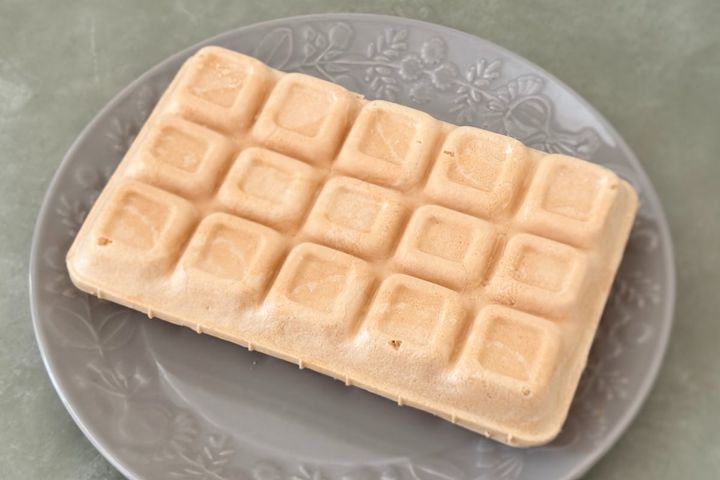 一口食べるとザクッ＆カリッ！【ファミマ限定】アイスが驚くほどウマい