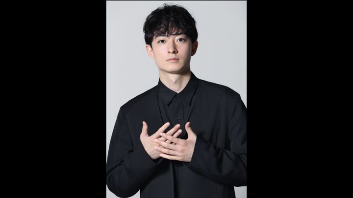 女優の高石あかりさん（23）がヒロイン松野トキを演じるNHK連続テレビ小説「ばけばけ」（月～土曜前8・0）の第84話が29日放送され、庄田多吉（濱正悟さん）が、トキの幼なじみで親友のサワ（円井わんさん）に対して抱く恋心を「スイーッチョン（好いーっちょん）」というウマオイの鳴き声で表現した演出に視聴者から称賛の声が相次ぎ、Xでは「スイーッチョン」がトレンド入りしました。