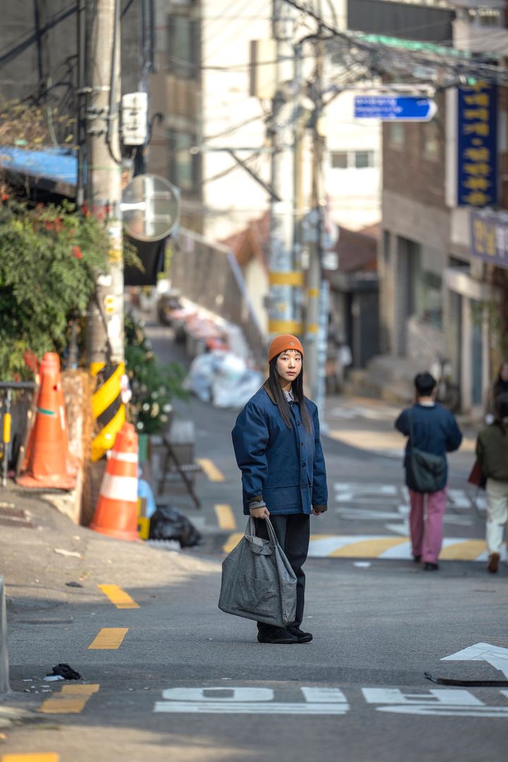 今回も番外編 in韓国！マフラーやビーニーなど冬小物を使ったコーデをCHECK！【ロンドンガールの一週間コーデ】