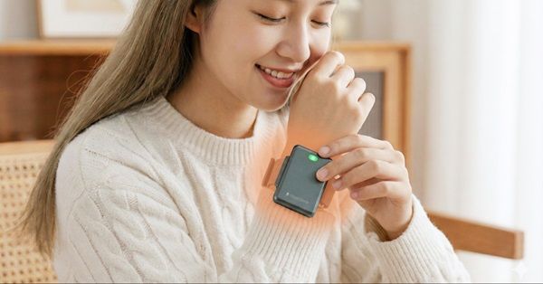 手首・足首に巻く35gの充電式ウェアラブルカイロ登場！効率的な温活を叶える