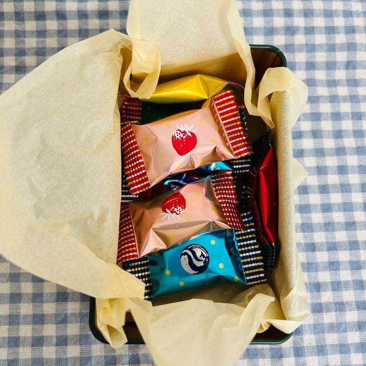 チョコにソーダってあり？！レトロかわいいキャンディチョコレート