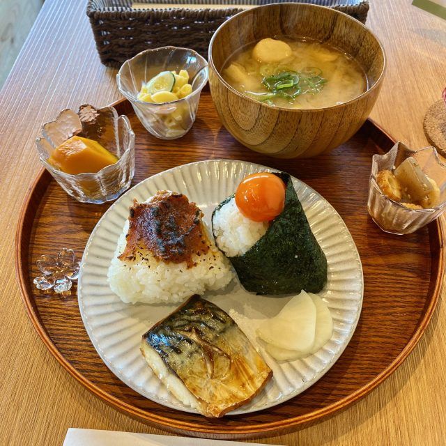 おにぎり定食