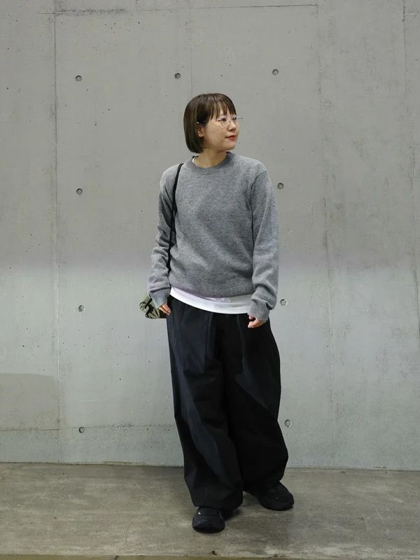 【無印良品】重ね着しやすく、体を冷やさないメンズニット