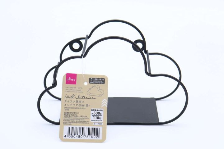 ダイソーのアイアン壁掛けインテリア収納 雲