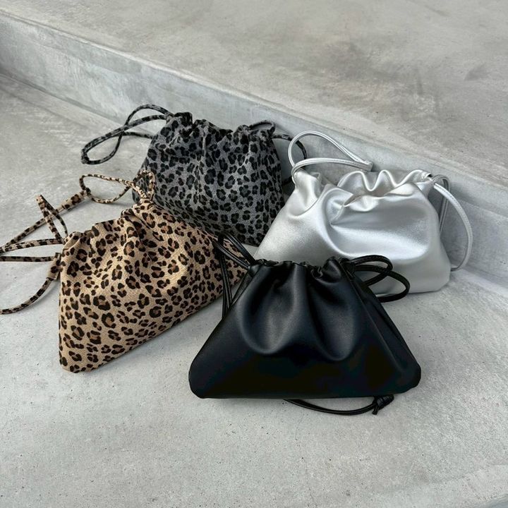 しまむらの巾着バッグ（anna）