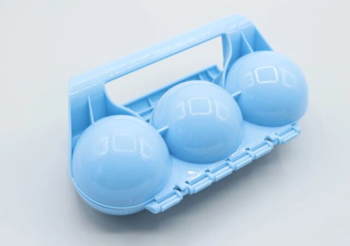 ダイソー 雪遊びできる泥団子メーカー（3in1）