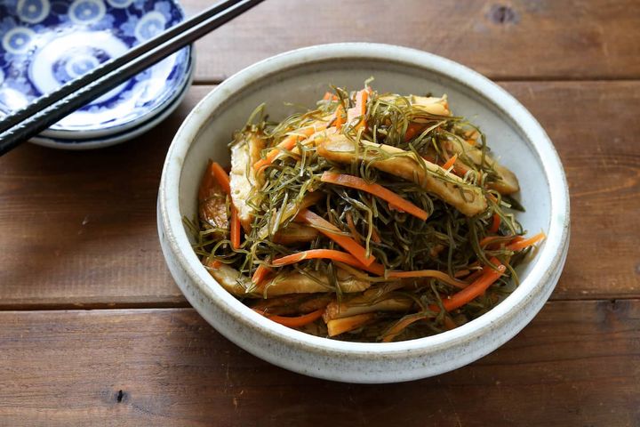 きざみ昆布とさつまあげの煮物