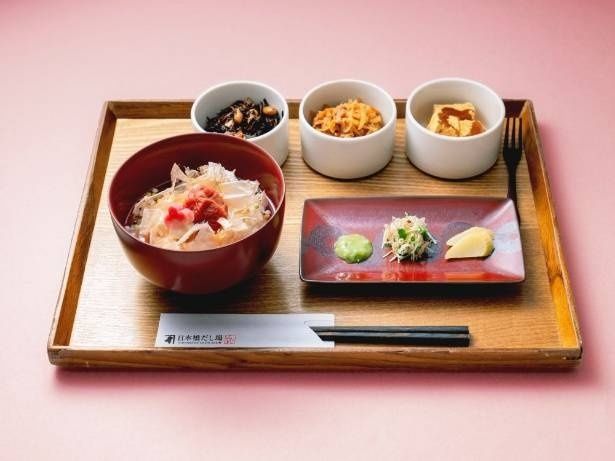 「梅花茶漬け御膳」(1200円)