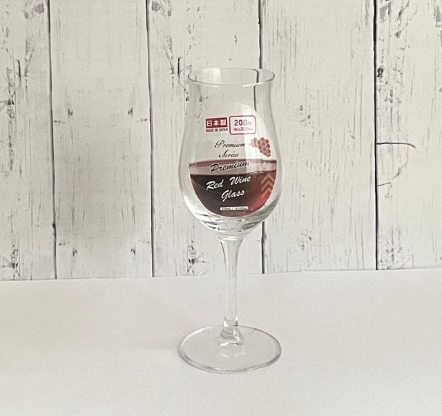 ダイソー 赤ワイングラス