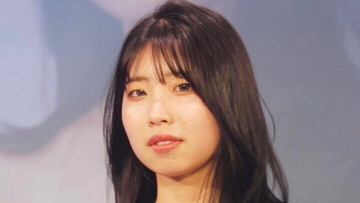 【写真・画像】「垢抜けヤバ！」 三股された高3女子、“韓国風ヘア”への劇的イメチェンで「うわ！」「色っぽい」の声 2枚目