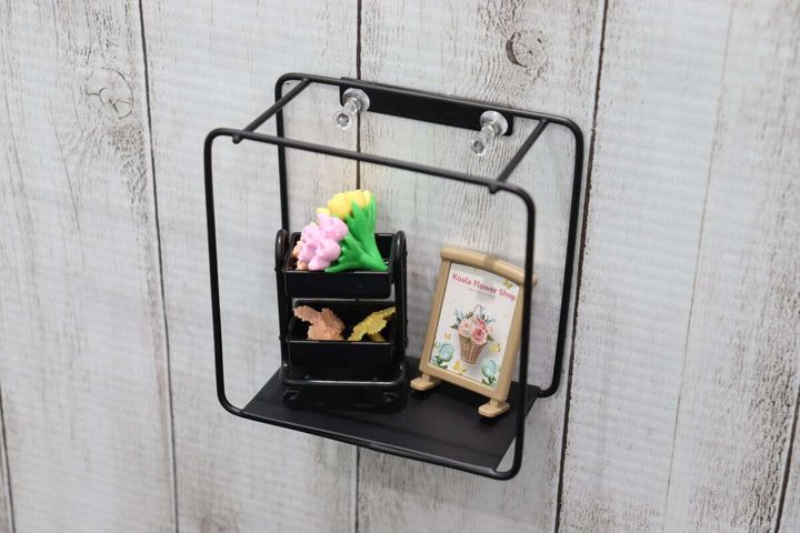 アイアン壁掛けインテリア収納（正方形） 壁に取り付け