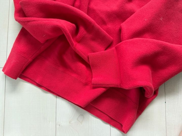 ユニクロスムースコットンクルーネックセーター 裾リプ部分