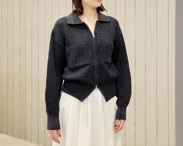 画像: 糸からセレクトしたドライバーズニット