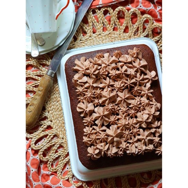 しっとりとしたそのケーキの食感をぜひお楽しみください 撮影／安田真理子、(c)安田真理子／KADOKAWA