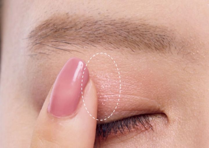 ハイライトと締め色もブラウン同様に