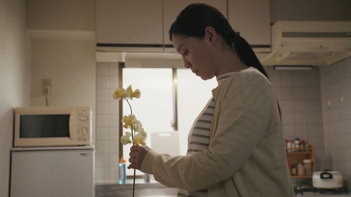 『虎に翼』の安川まり、DV被害女性の叫びを熱演！ 映画『五月の雨』が問う“共同親権”の現実