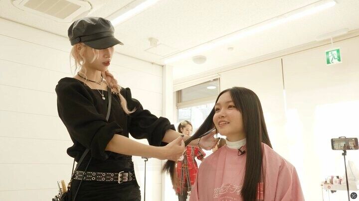 【写真・画像】元カレを見返したい高1女子が「女優さんみたい」な劇的イメチェン 「表情変わった」絶賛の声 2枚目