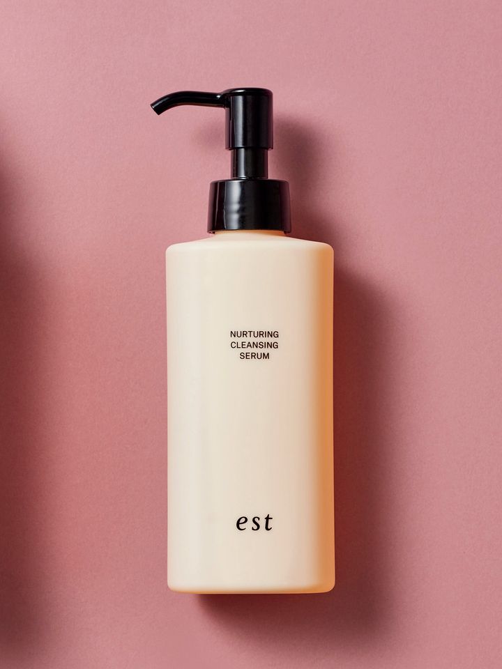 est （エスト）の エストナーチャリングクレンジングセラム