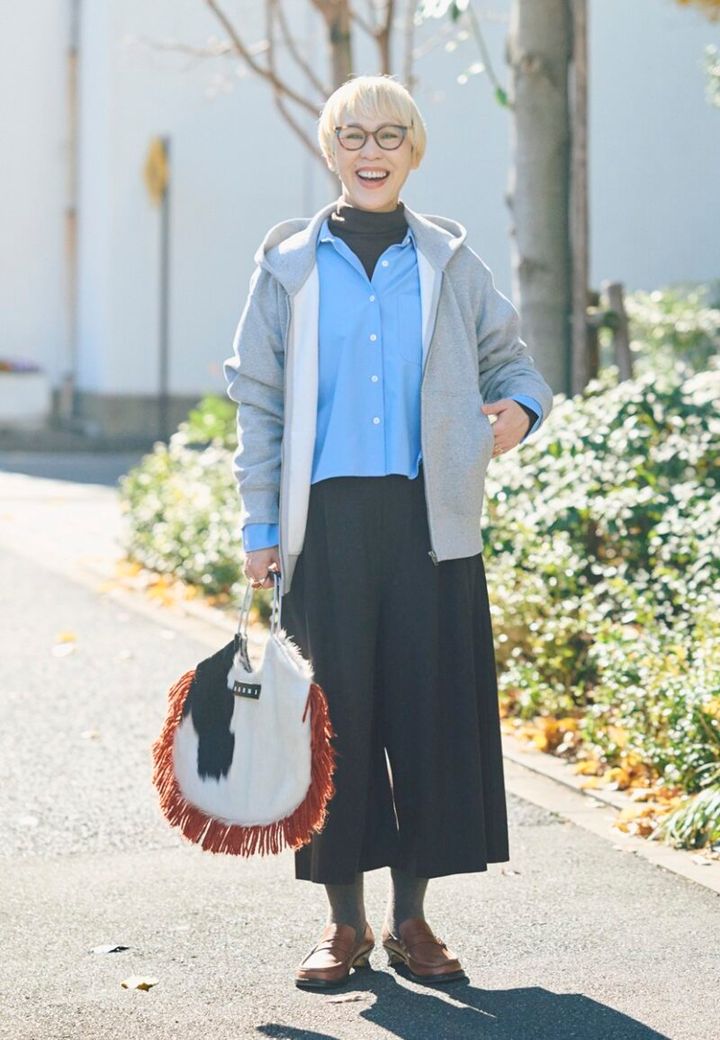 ユニクロのショート丈シャツを、キュロットパンツと合わせて