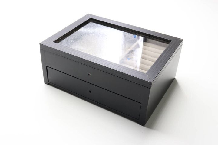 ダイソー アクセサリーボックス 窓付