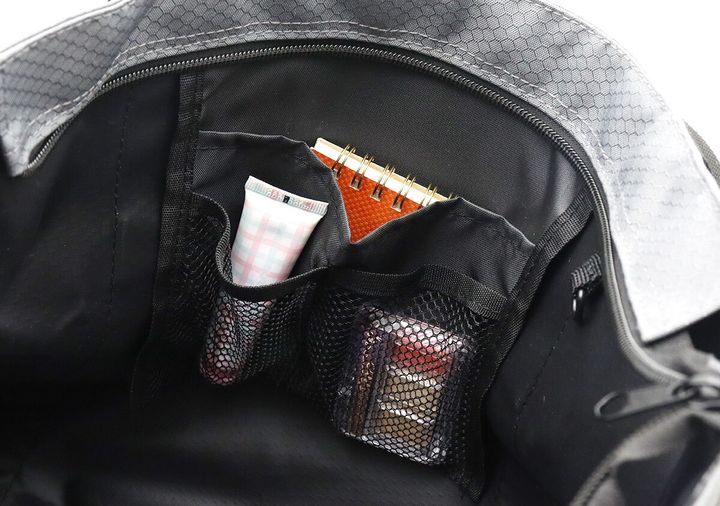 宝島社雑誌付録のモノマックス3月号のコールマンの10大機能トートバッグ9