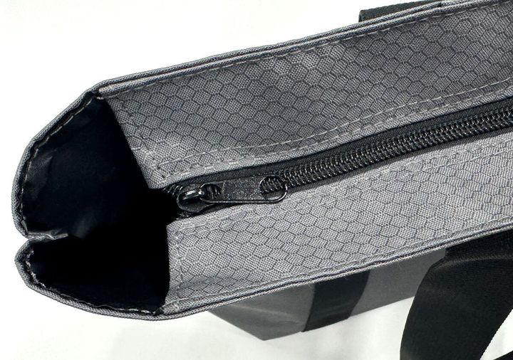 宝島社雑誌付録のモノマックス3月号のコールマンの10大機能トートバッグ5