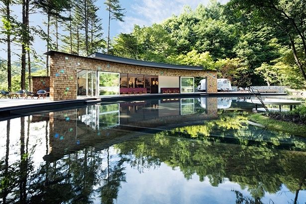 鳥のさえずりが響き渡る「森のほとりCafe＆Bar」