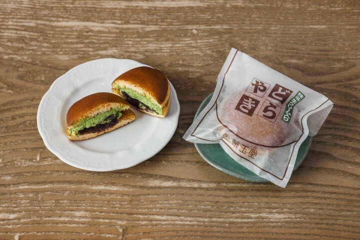 どら焼きのフワフワ食感が夢心地。老舗和菓子店の「榮玉堂」が生み出した山形名物