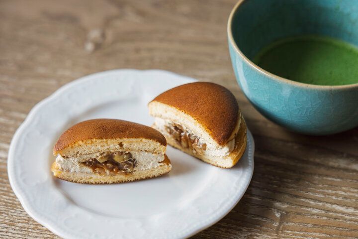 どら焼きのフワフワ食感が夢心地。老舗和菓子店の「榮玉堂」が生み出した山形名物