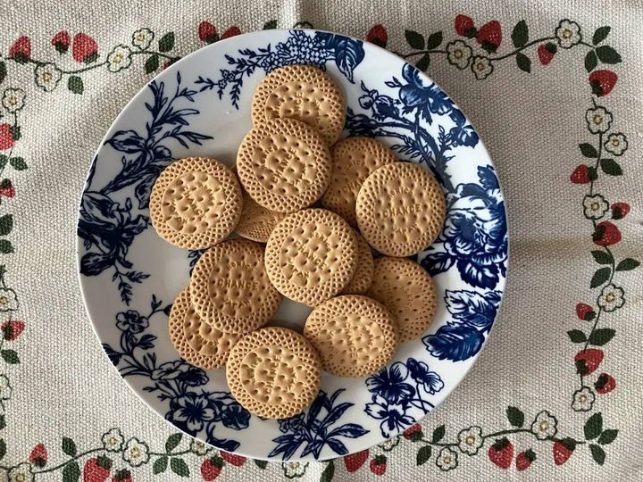 DAISO(ダイソー)：北陸 ハードビスケット 125g