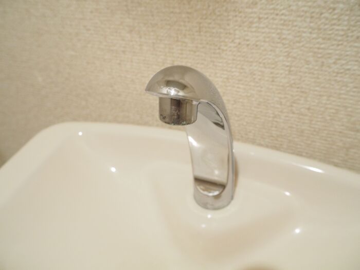 トイレタンクの蛇口の